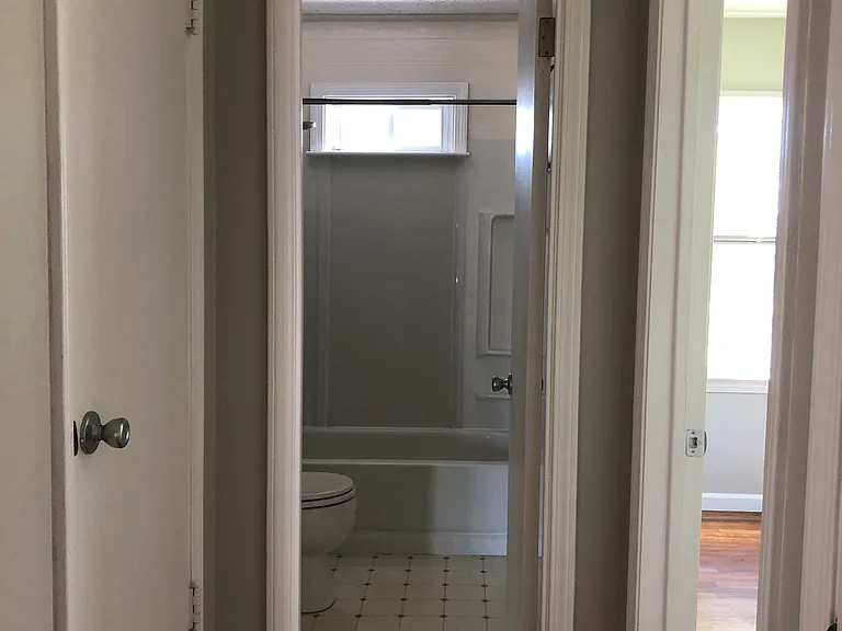 13603 Kirton Ave — Photo 14