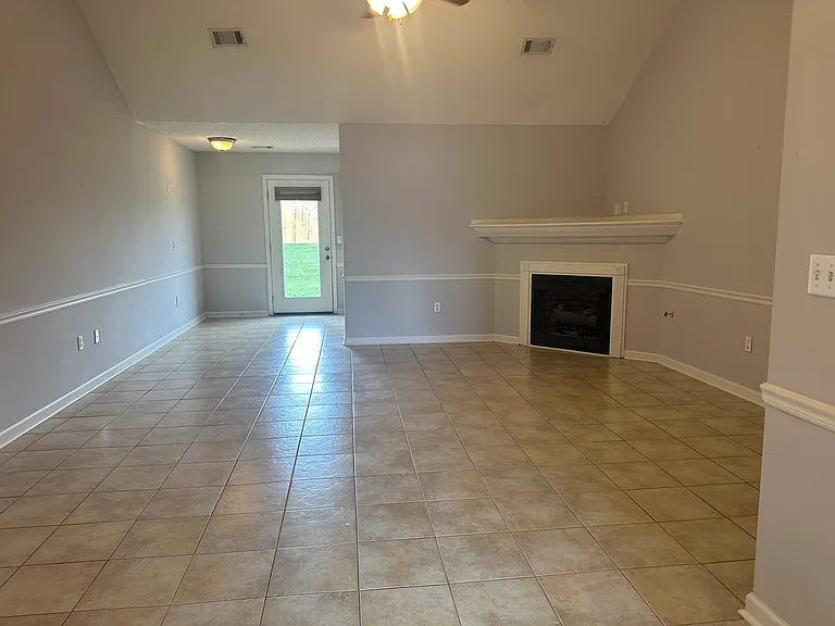 107 American Eagle Way — Photo 4