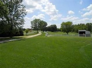 11506 Armory Rd, Hebron, IL 60034