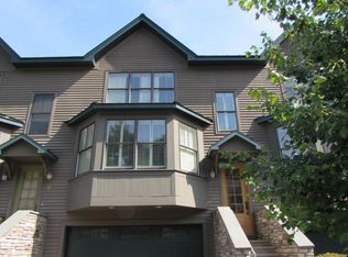 15 Evergreen Trl, Lenox, MA 01240