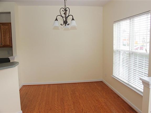 2nd image of 9810 Magnolia Pointe Cir