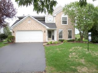 2446 Deerfield Dr, Aurora, IL 60506