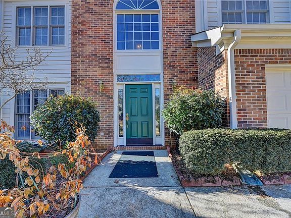 3rd image of 2390 Walnut Grove Way