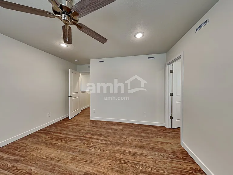 8968 S Wilroy Rd — Photo 9