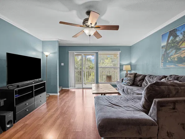 1818 S Lakeshore Blvd APT 37, Austin, TX 78741