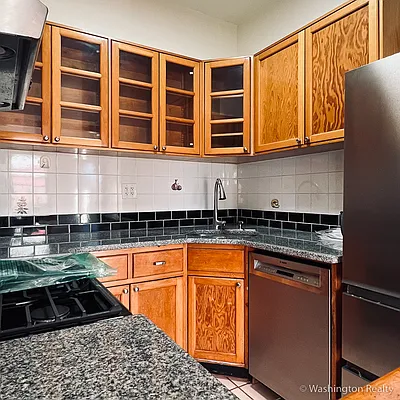 Rented by Washington Realty Corp. | media 10