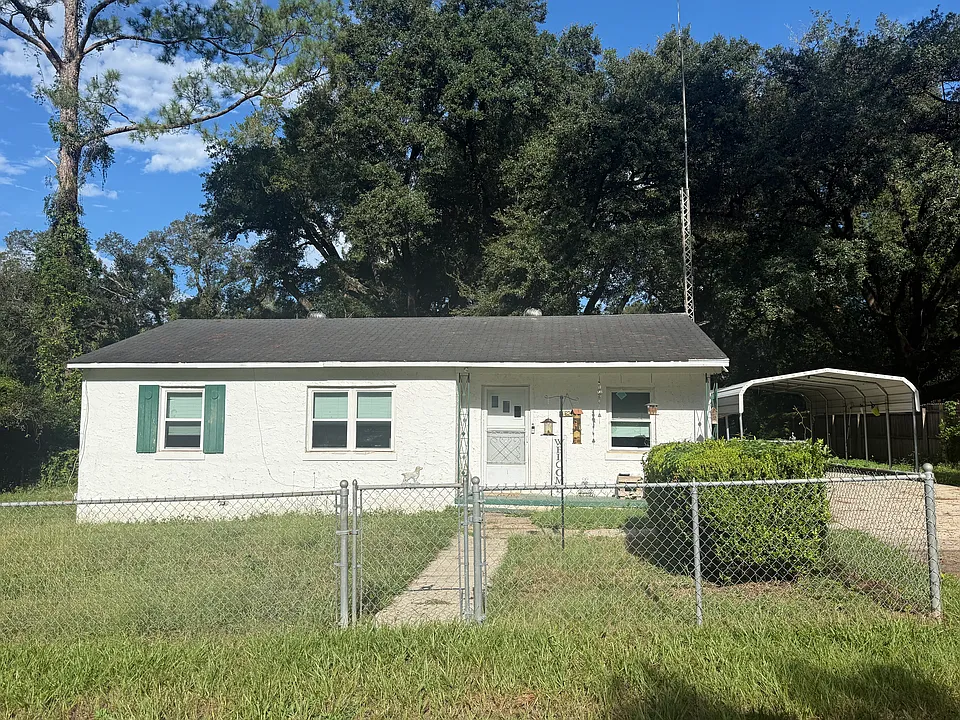 1626 Stanley Ave