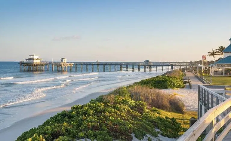 3.3 miles to Indiatlantic beach