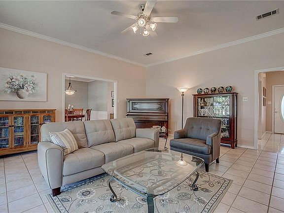 5th image of 1220 Sharondale Dr