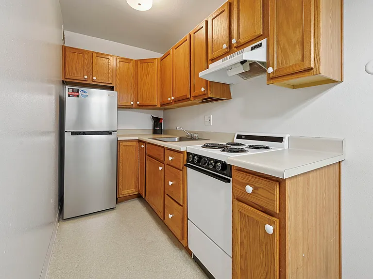 Taylor St Apartment — Photo 4