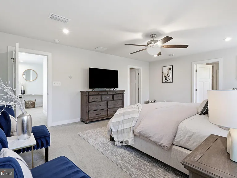 9202 Wood Creek Cir — Photo 23