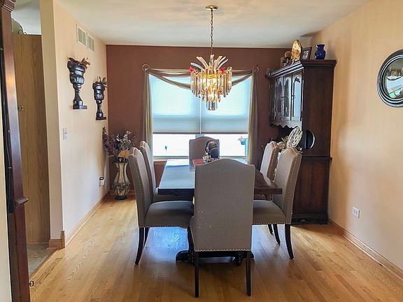 4th image of 6813 Sahara Dr
