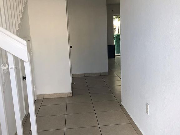 3rd image of 11402 NW 93rd Pl #4