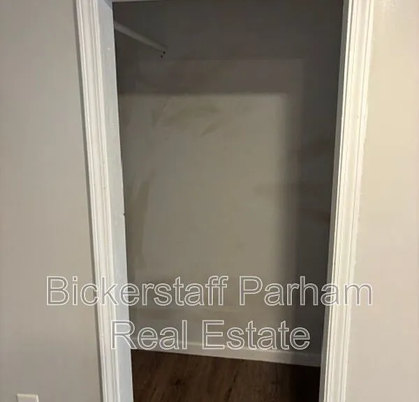 817 1/2 Blandford Ave #A — Photo 4