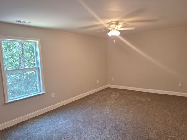 62 Fennell Ln