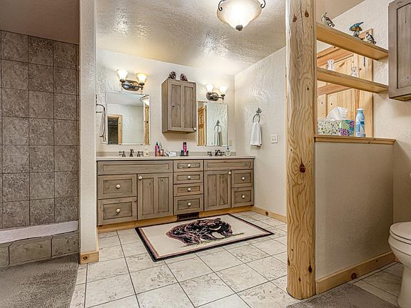 5th image of 1047 S Gunlock Lake Ln #S