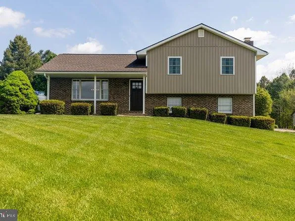 328 Evansville Rd, Fleetwood, PA 19522