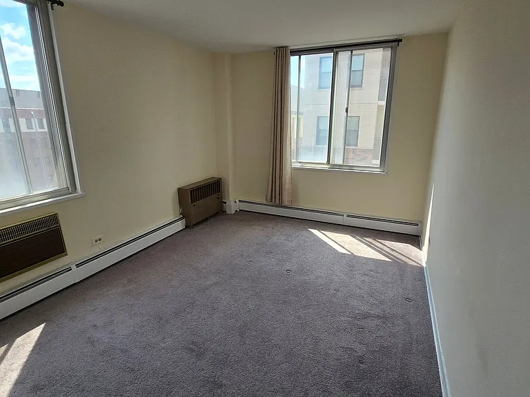1616 HINMAN — Photo 2