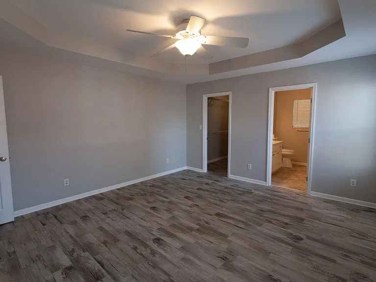 318 Vanderbilt Dr — Photo 15