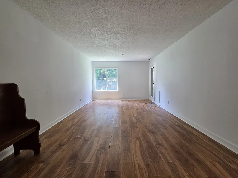 23 Longbow Ct — Photo 13