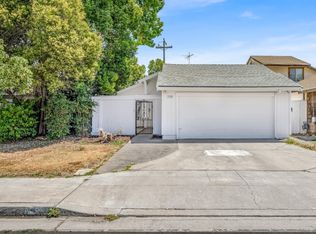 2766 N Selland Ave, Fresno, CA