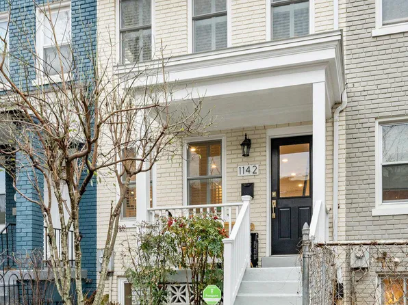 1142 Abbey Pl NE, Washington, DC 20002