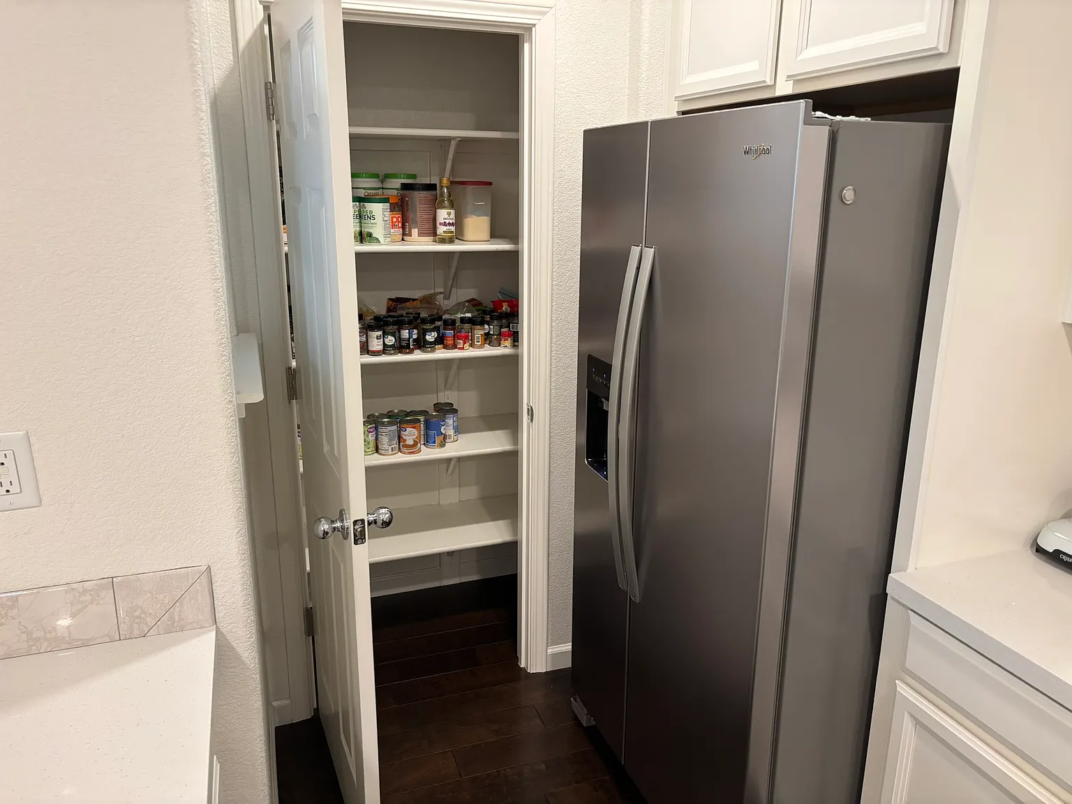 4 bed, 1713 sqft, $900 — Photo 2