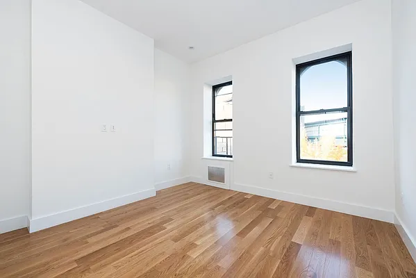 Rented by Bold New York | media 28