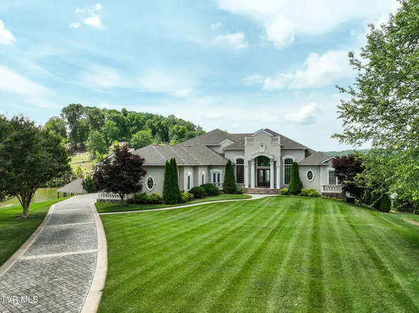 6 Edgewater Ct, Johnson City, TN 37615