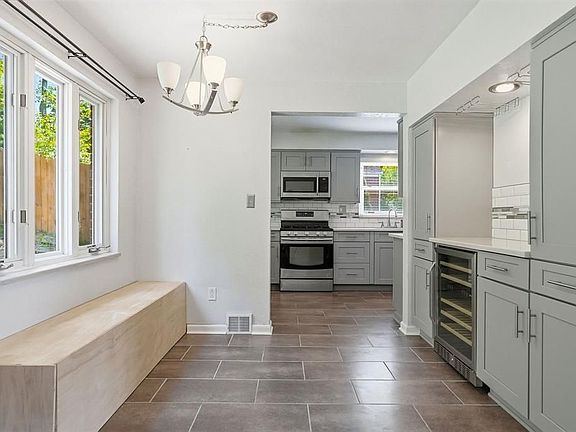 4th image of 167 Woodland Dr