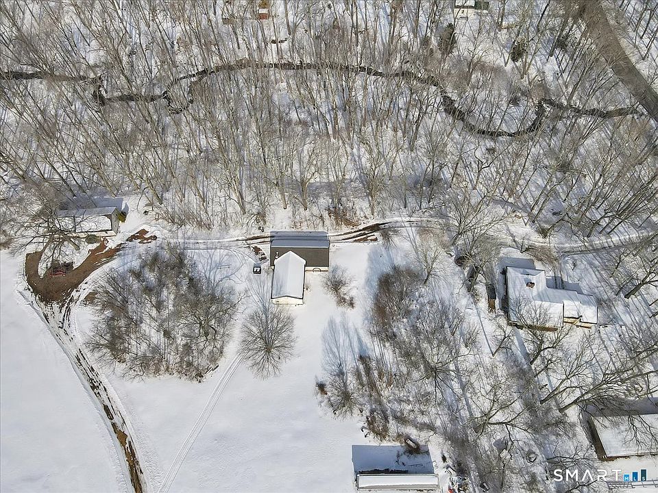 1st image of 369 Pond Meadow Road