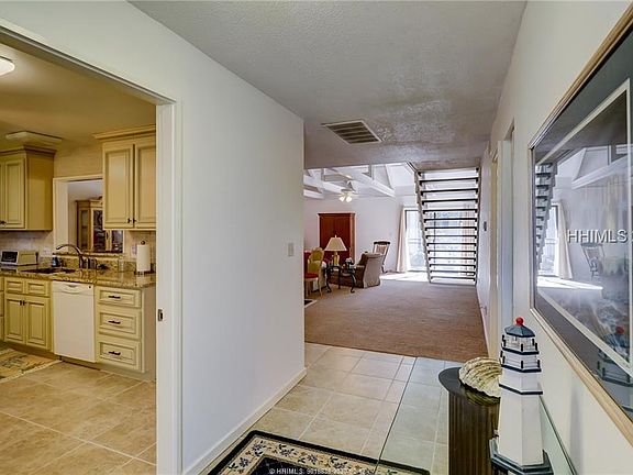 2nd image of 45 Queens Folly Rd APT 573