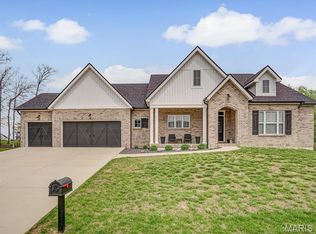 4911 Oak Falls Dr, Waterloo, IL 62298