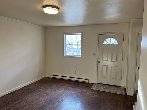 2nd image of 110 Hanover St Unit D