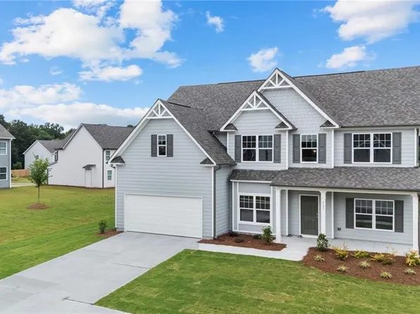 233 Hampton Ridge Dr, Jefferson, GA 30549