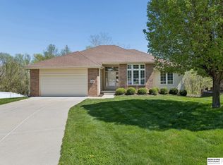 19601 Blaine Cir, Omaha, NE 68135