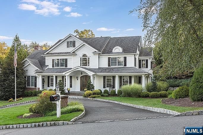1st image of 501 Julie Ct