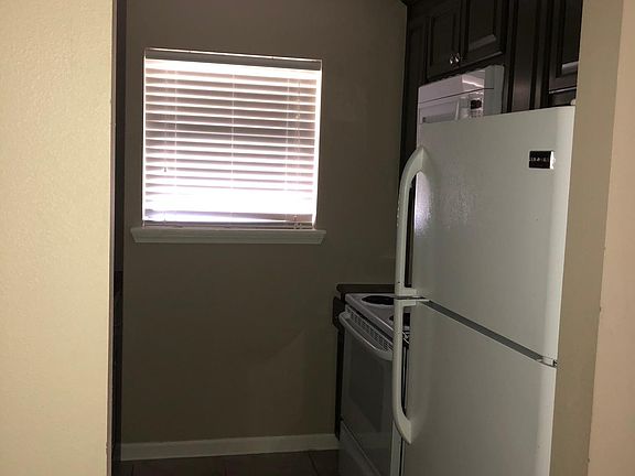 5th image of 1110 Seville Ave #A