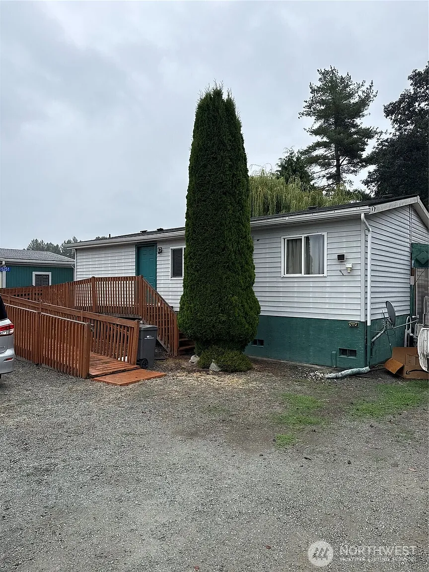 15251 Porter Street photo 1
