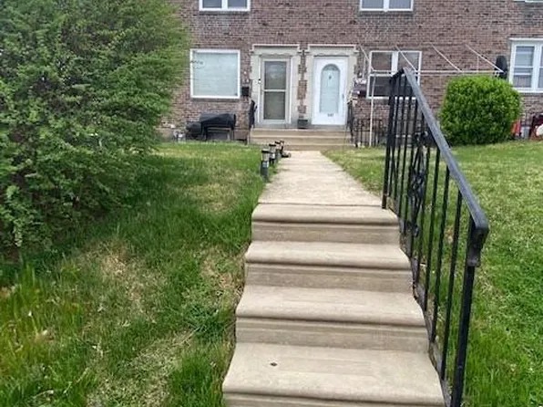 335 Westmont Dr, Collingdale, PA 19023