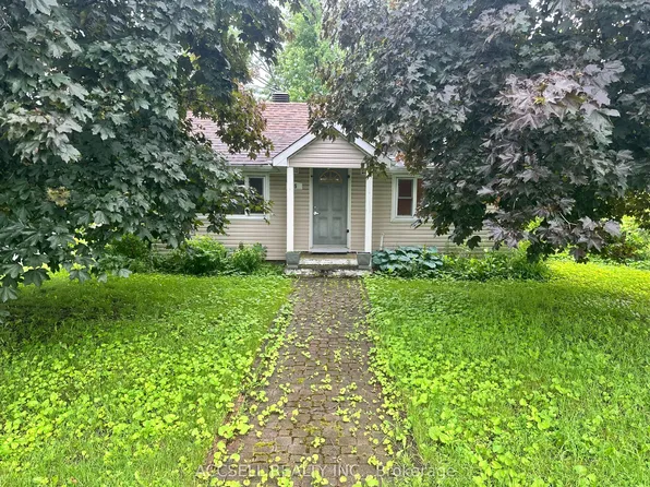 35 Lennox St, Ottawa, ON K0A 2Z0