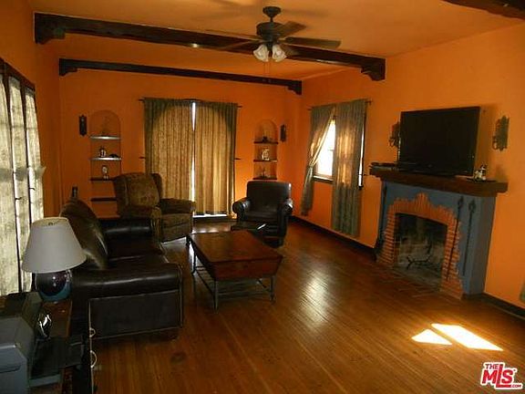 4th image of 5833 Camellia Ave