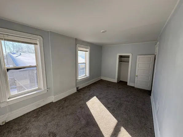 5846 Page Blvd, Saint Louis, MO