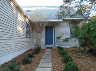 102 Las Brisas Way, Eastpoint, FL 32328