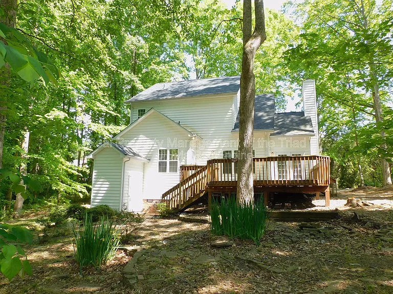 7185 Avenbury Cir — Photo 29