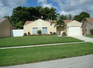 9987 Baywater Dr, Boca Raton, FL 33496