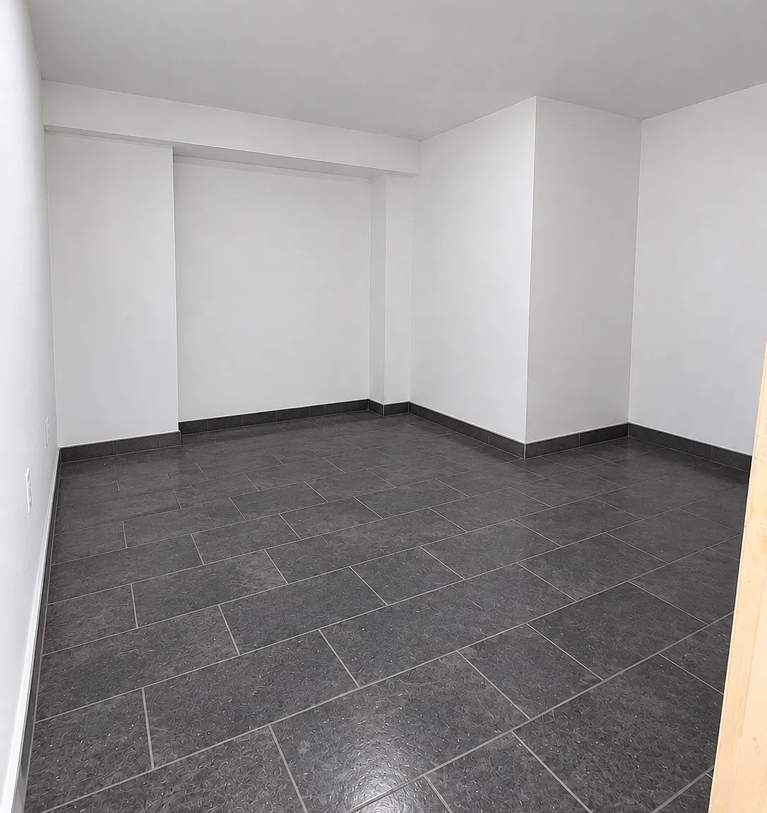 3 bed, 1100 sqft, $2,000 — Photo 4