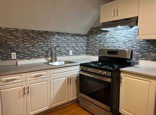 105 1st St #3, Hamden, CT 06514