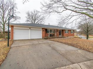 6612 NW Sweetbriar Ln, Kansas City, MO 64151
