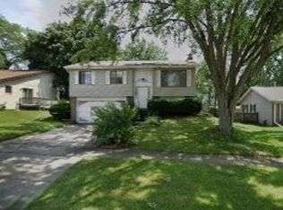 24W641 Meadow Lake Dr, Naperville, IL 60540